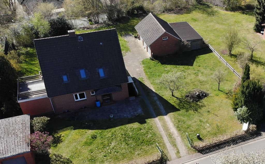 Immobilie in Liebenau - Viel Platz für die große Familie! 160 m² Wfl. 1907 m² Grundstück, 4 Garagen in ruhiger Lage! - Bild 0