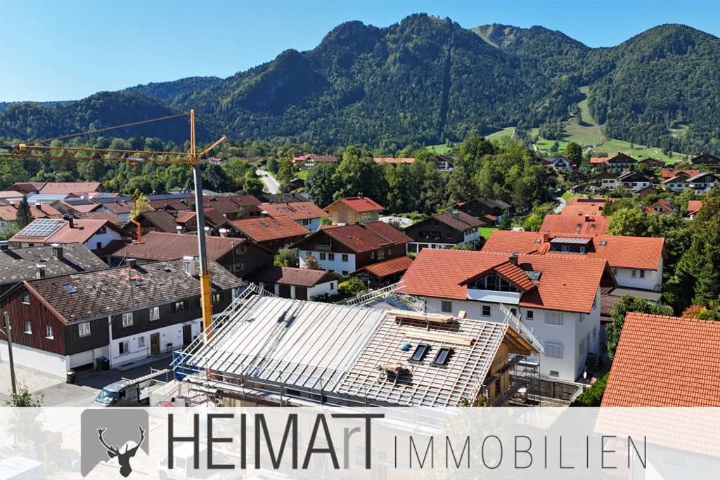 Immobilie in Lenggries - Massive Holzbauweise: Letzte Einheit, Doppelhaushälfte am Brauneck - Bild 0