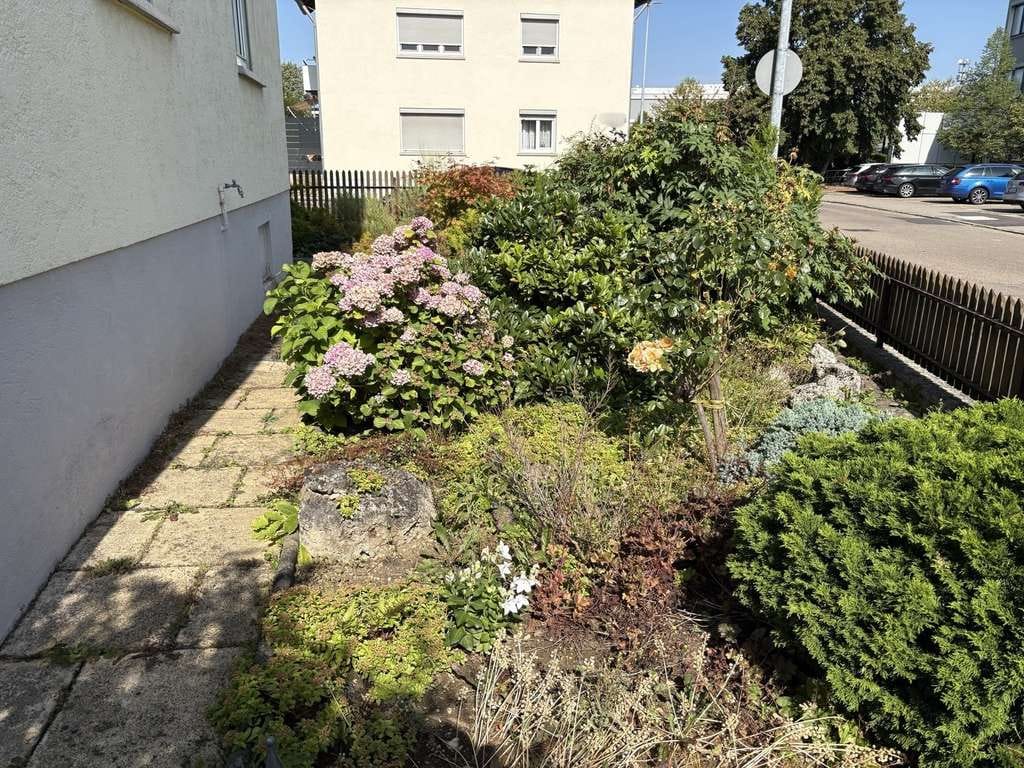 Immobilie in Salach - Gepflegtes 2-3 Familienhaus mit schönem Garten und Garage! - Bild 2