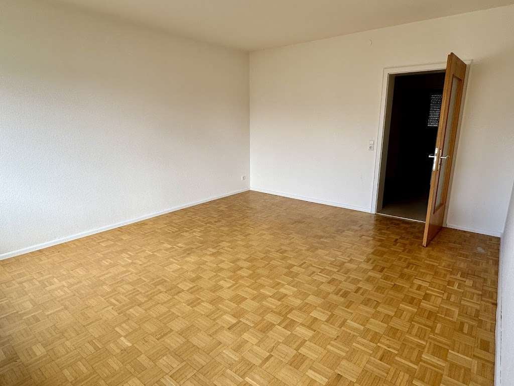 Immobilie in Rheinfelden (Baden) - 4-Zimmer ETW zum Kauf sofort zum Einziehen in kleiner Wohnanlage in Herten - Bild 3