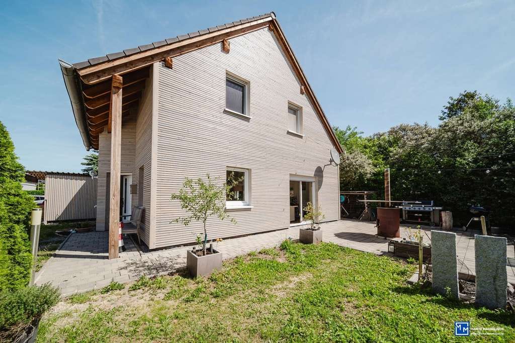 Immobilie in Schemmerhofen - Einfamilienhaus mit großem Grundstück - Bild 1