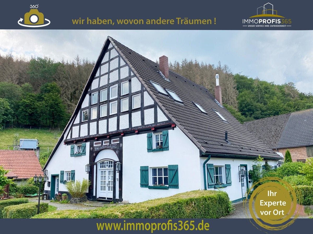 Immobilie in Brilon - Provisionsfrei für Käufer, Exclusiver Kotten mit vier Wohneinheiten.Traumlage
im Sauerland! - Bild 3
