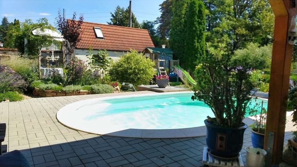 Immobilie in Teutschenthal - Einzigartiges Gebäudeensemble mit Gästehaus&Pool
 - Bild 0