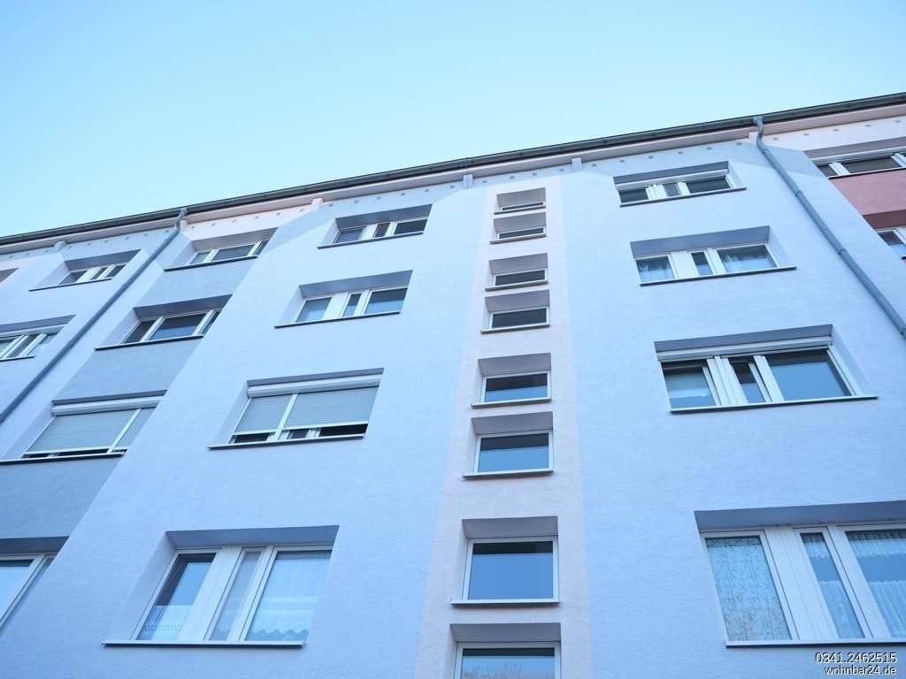 Immobilie in Neukieritzsch - [] neukieritzsch [] 2 raum im hochparterre [] toll saniertes bad [] einbauküche [] frei stehend [] - Bild 1