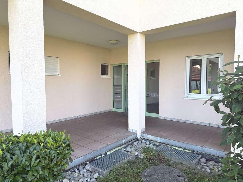 Immobilie in Meckenbeuren - Schöne sonnige 3-Zimmer-EG Wohnung mit Terrasse, toller EBK, TG - Bild 3