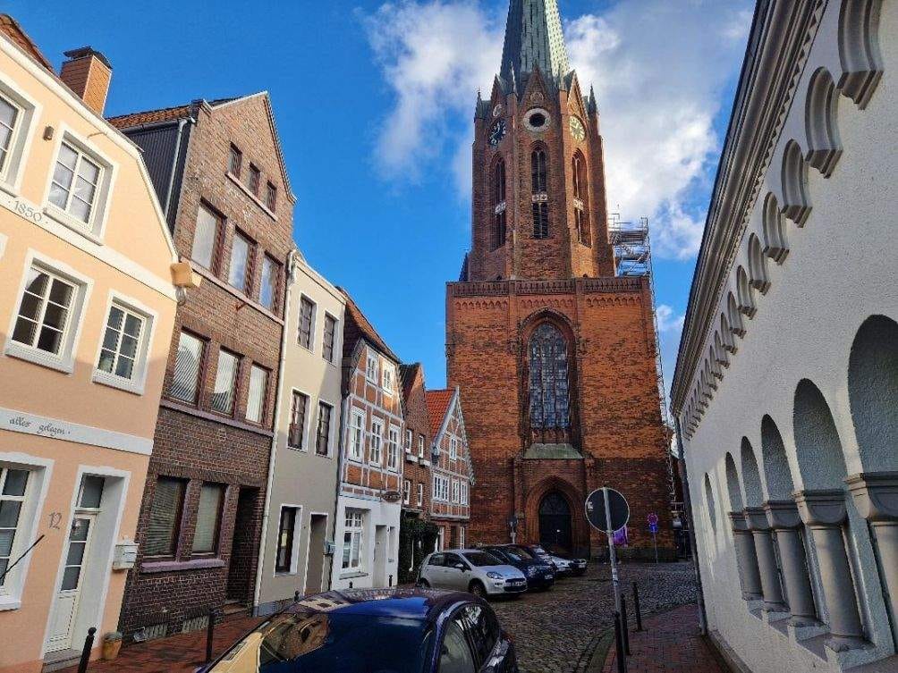 Immobilie in Buxtehude - WOHNEN & LEBEN ODER ARBEITEN IN DER ALTSTADT! - Bild 1