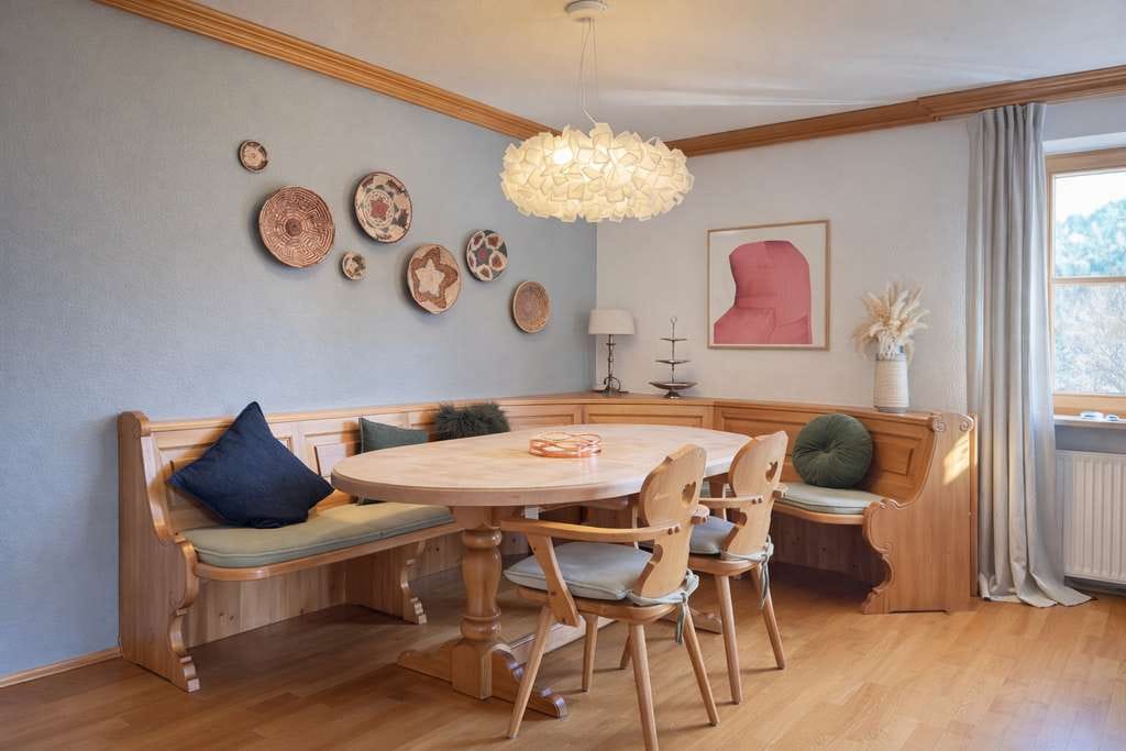 Immobilie in Tegernsee - Wie im eigenen Landhaus – Maisonettewohnung in sonniger Ruhelage ein paar Meter zum Seeufer - Bild 4
