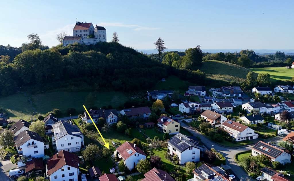 Immobilie in Waldburg - Wunderschönes Mehrfamilienhaus in Waldburg direkt unterhalb der historischen Burg (Wohnrecht im EG) - Bild 4