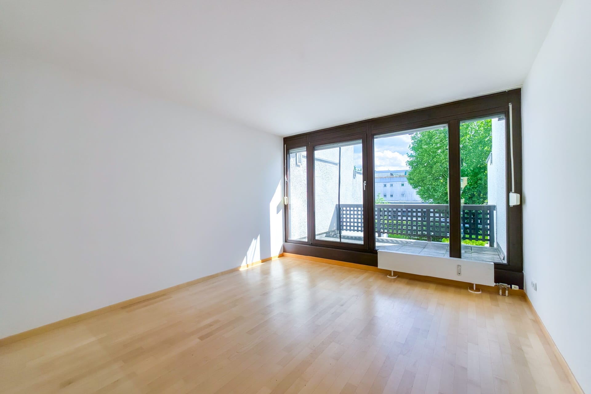 Immobilie in Eichenau - AIGNER - Helle 3-Zimmer-Wohnung mit zwei Balkonen und perfekter Anbindung in Eichenau - Bild 3