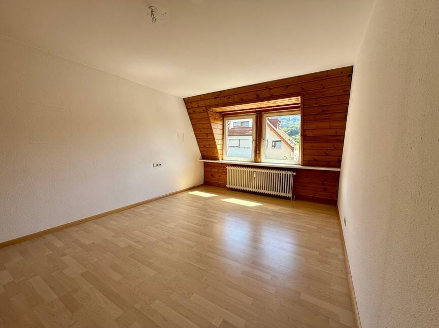 Immobilie in Wehr - 3 Zimmer mit kleiner Gartenfläche und eigenen Eingang, Balkon in Wehr "Stadtzentrum" - Bild 2