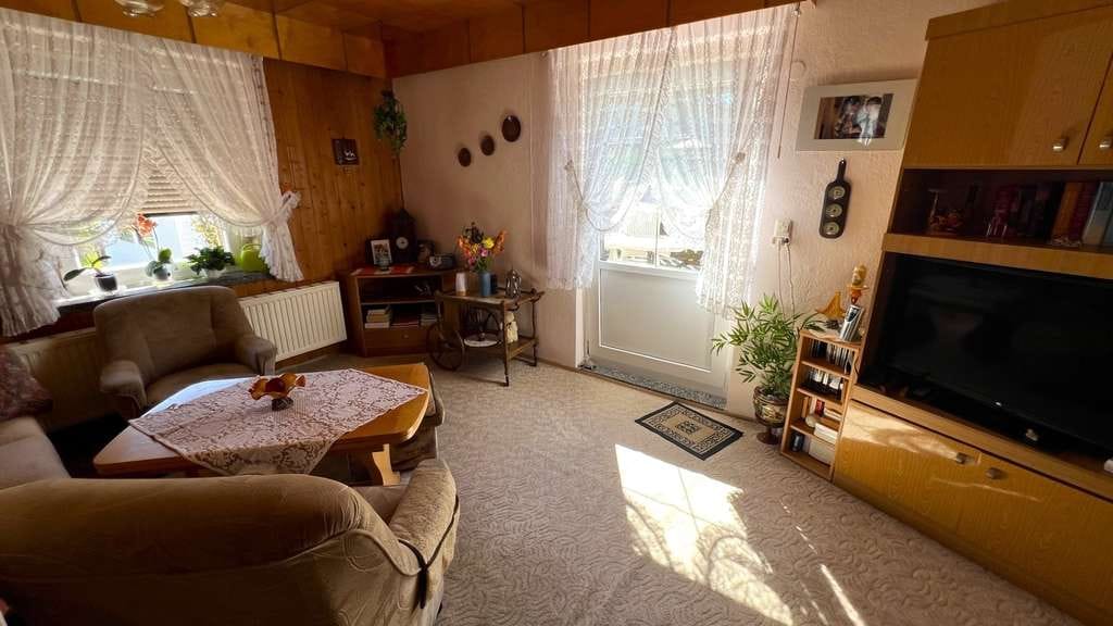 Immobilie in Geringswalde - Doppelhaushälfte für die kleine Familie mit gepflegten Grundstück - Bild 1