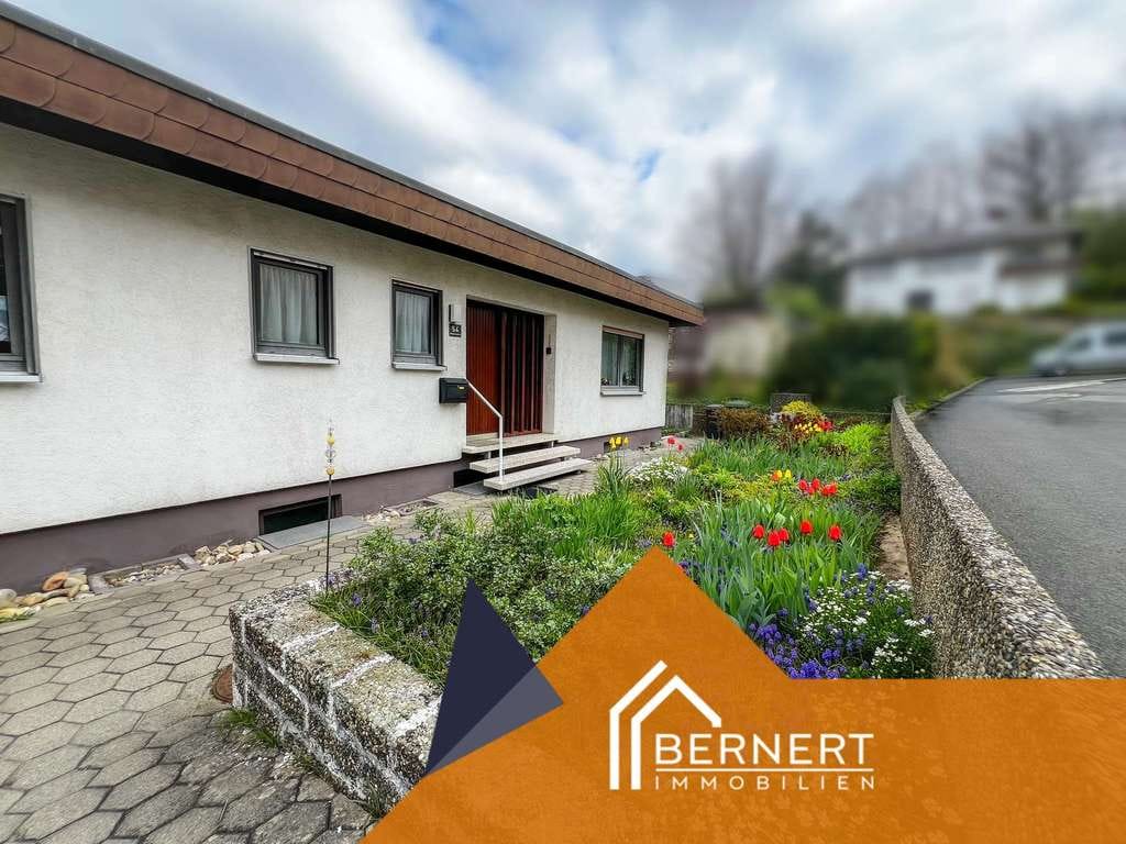 Immobilie in Burgkunstadt - Großzügiger Bungalow mit Gartenareal – viel Platz, klare Struktur & echtes Entwicklungspotenzial - Bild 1