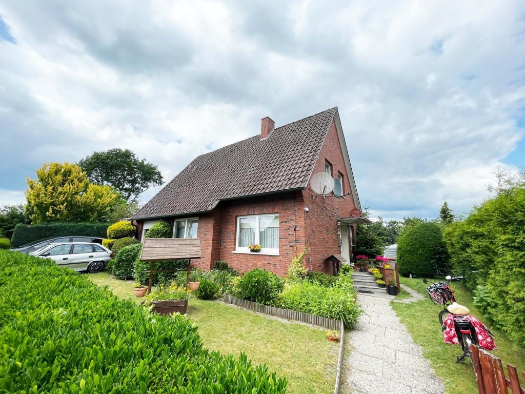 Immobilie in Sögel - Älteres Einfamilienhaus in guter Lage von Sögel - Bild 0