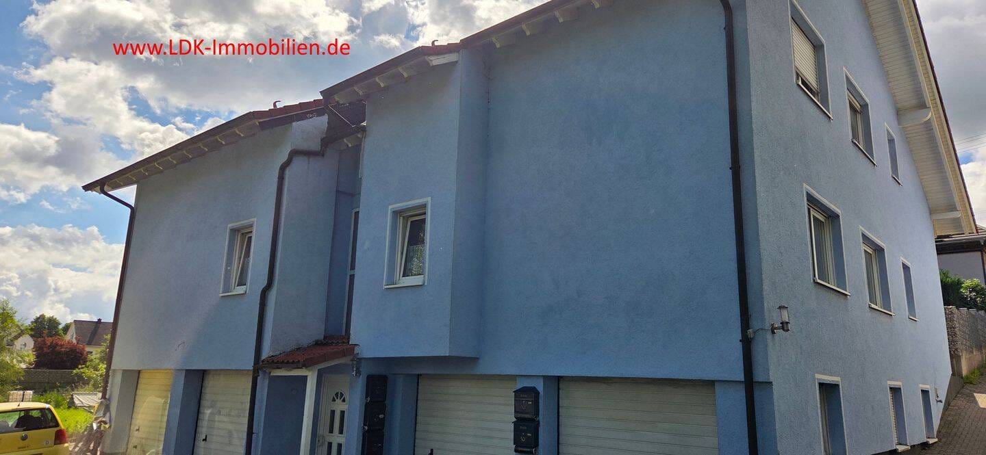 Immobilie in Haiger - Haiger-Allendorf: 5 Fam.-Haus, z.Zt. kpl, vermietet mit Keller und 4 x Garage - Bild 2