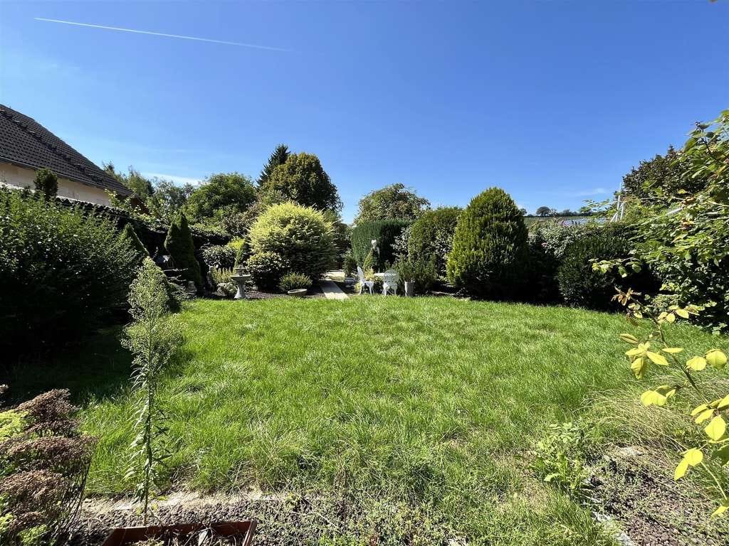 Immobilie in Zaberfeld - VBU Immobilien - Einfamilienhaus mit Scheune und idyllischem Garten - Bild 2