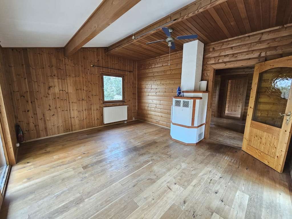 Immobilie in Denkendorf - Einfamilienhaus-Idylle mit
großem Garten im Grünen - Bild 3