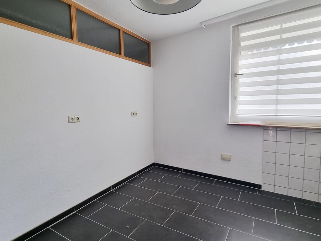 Immobilie in Bad Wimpfen - "Mehrfamilienhaus mit eigenem Hof in Bad Wimpfen – Kapitalanlage und Eigennutzung möglich" - Bild 4