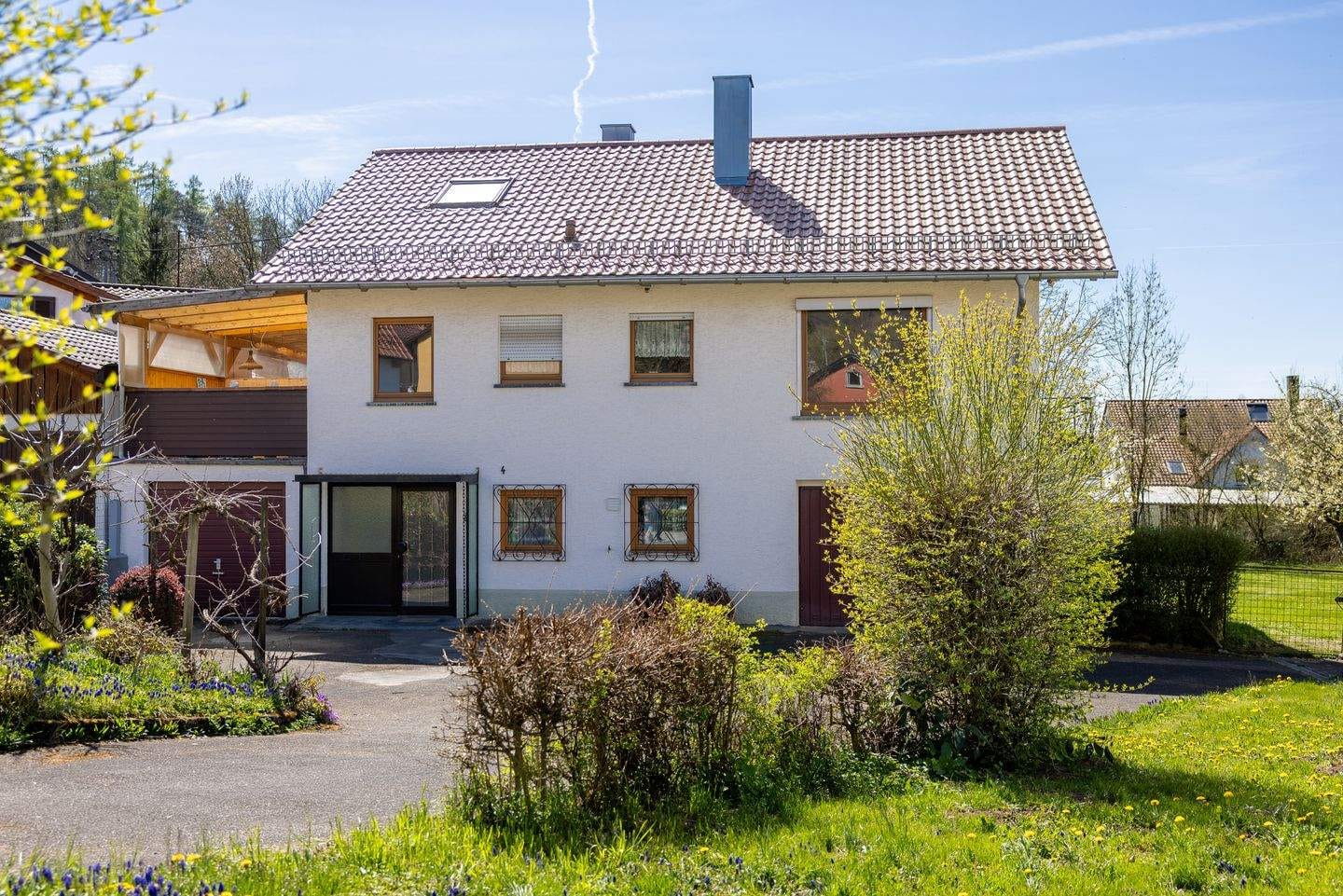 Immobilie in Untergruppenbach - Freistehendes 1-2-FH mit großem Garten & Garage - Sanierungsobjekt mit Entwicklungspotential. - Bild 0