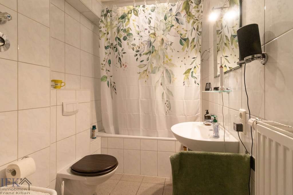 Immobilie in Weilheim in Oberbayern - Kapitalanleger aufgepasst! Mehrfamilienhaus mit 3 Wohneinheiten im Zentrum von Weilheim! - Bild 4