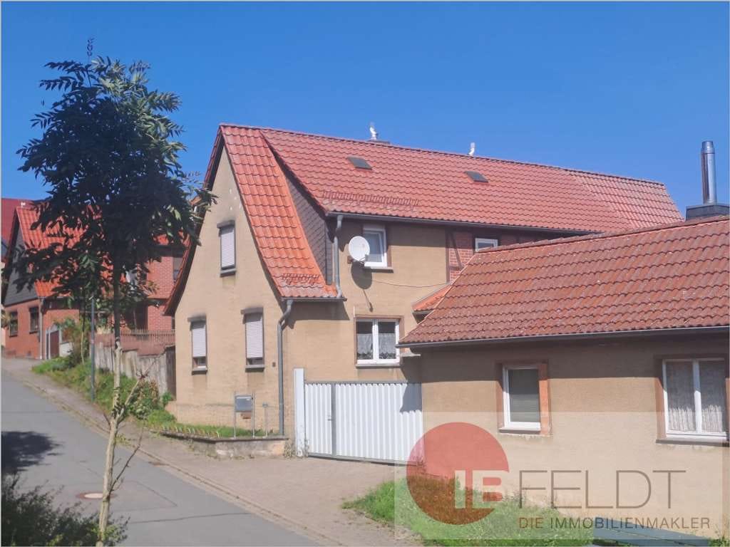 Immobilie in Südharz - Teilmodernisiertes Einfamilienhaus mit Stall-Anbau in ruhiger und ländlicher Umgebung - Bild 0