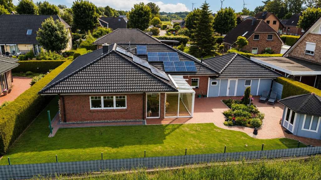 Immobilie in Kükels - Moderner, heller und ruhiger Bungalow in Feldrandlage - Bild 0