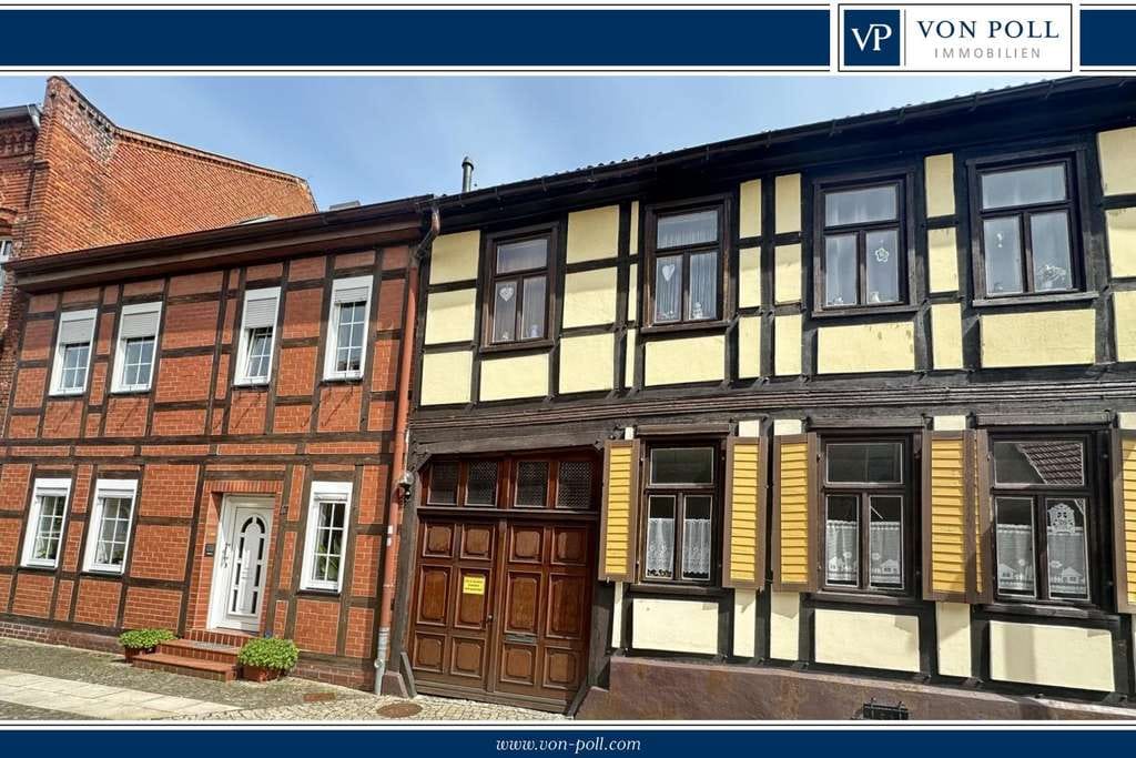 Immobilie in Osterburg (Altmark) - Zwei Häuser, ein Preis... gestalten Sie Ihr Leben neu. - Bild 0