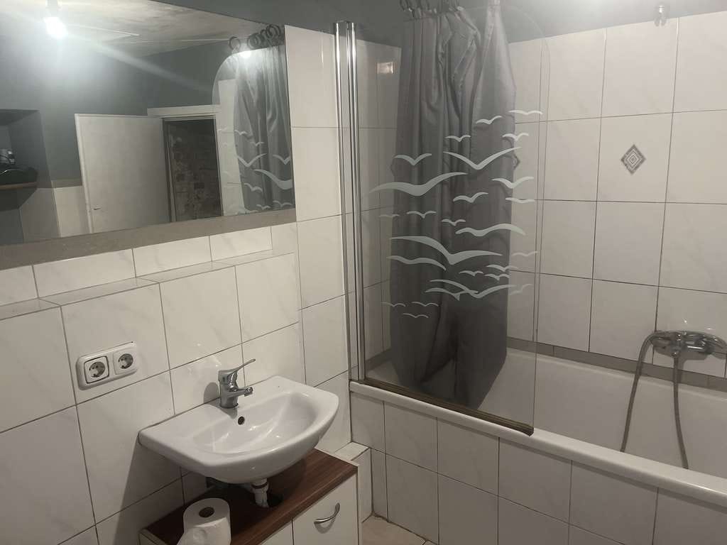 Immobilie in Aldenhoven - Großes Wohnhaus mit ca. 280 m² Wfl. und 722 m² Grundstück  mit Ausbaureserve in Aldenhoven - Bild 2