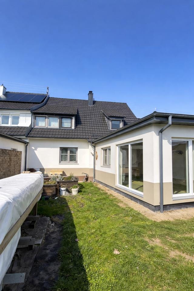 Immobilie in Ellwangen (Jagst) - Gepflegtes Doppelhaus in gefragter Lage von Ellwangen- Braune Hardt - Bild 0