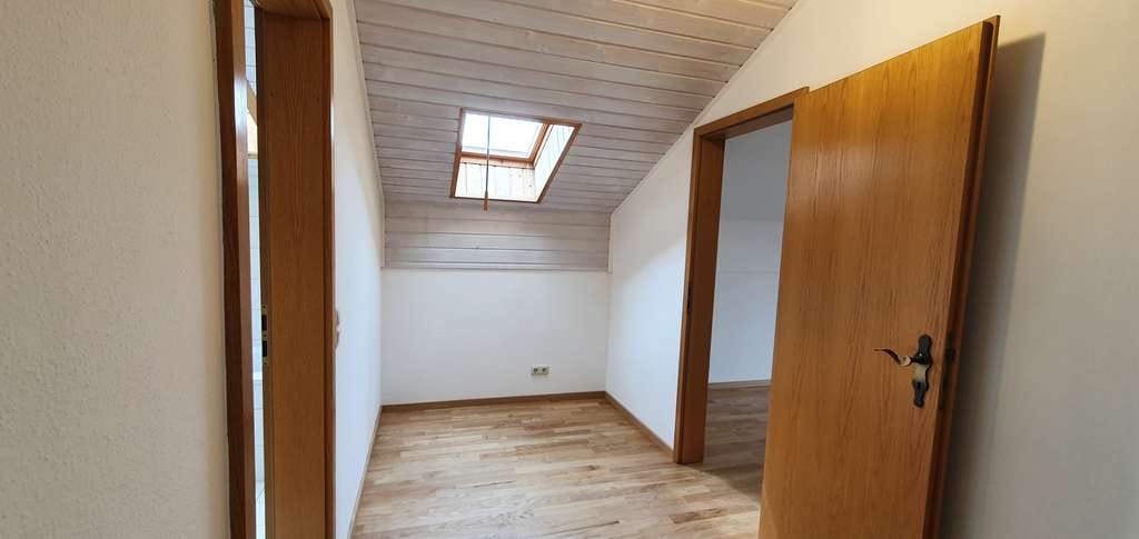 Immobilie in Rimsting - DG-Wohnung mit großem Westbalkon und Bergblick, von privat - Bild 4