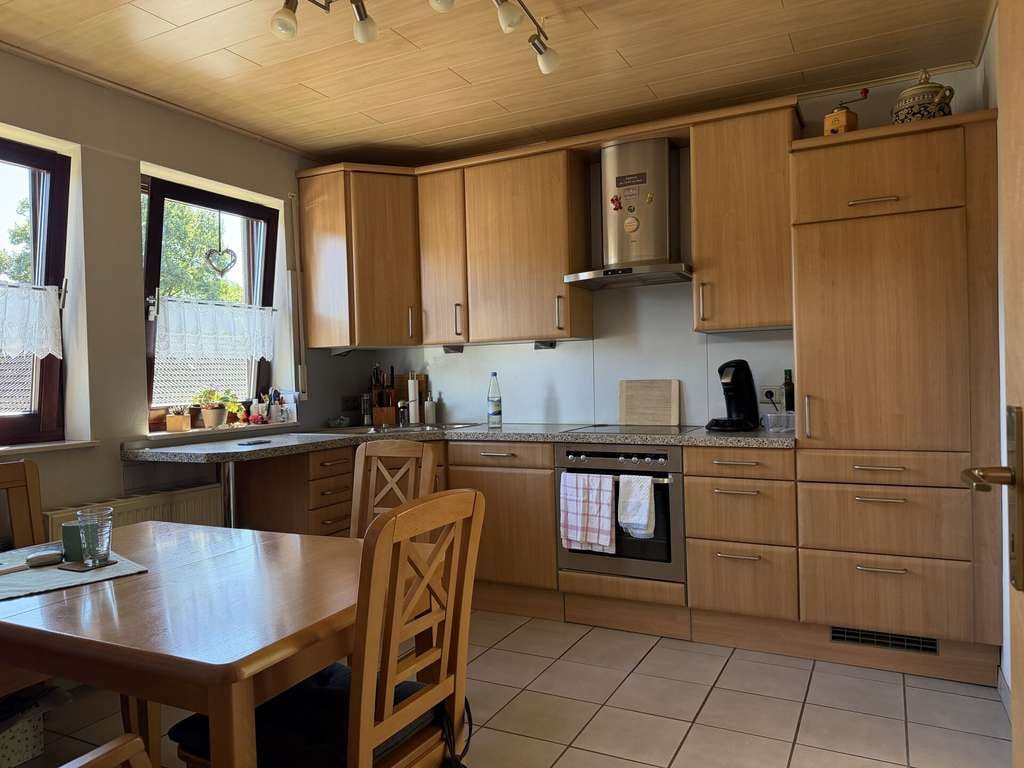 Immobilie in Brohl-Lützing - Familienfreundliches Einfamilienhaus in ruhiger Hanglage mit Garage - Bild 4