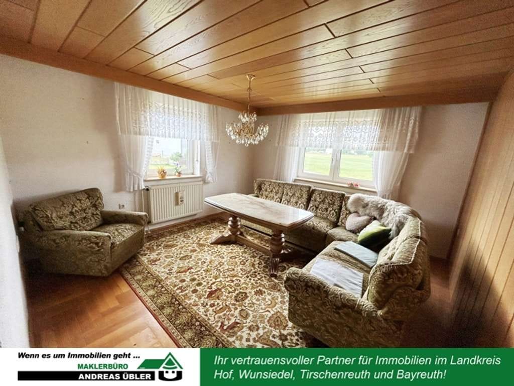 Immobilie in Tröstau - Ihr neues Zuhause auf dem Land - mit Gartenidylle und zwei Garagen - Bild 2
