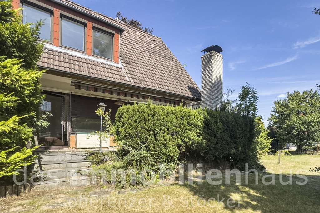 Immobilie in Cremlingen - Großzügiges Wohnhaus mit 1640 m² Grundstück im Ortskern von Schandelah - Bild 1
