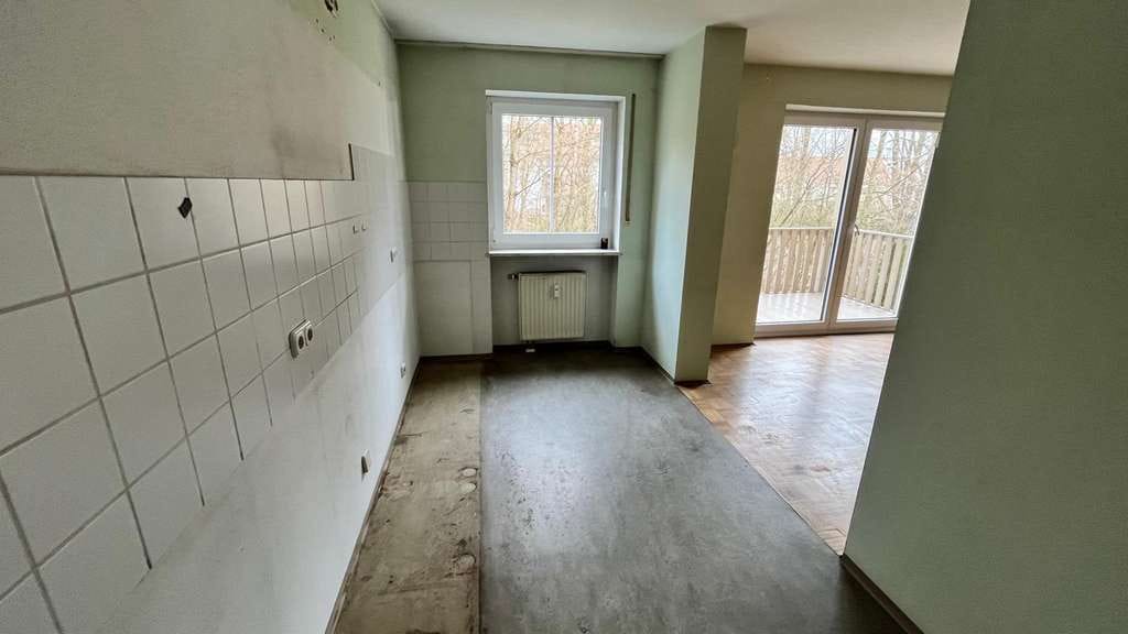 Immobilie in Freising - JETZT KEINE MIETE MEHR ZAHLEN!!! Charmante 3-Zimmer-Eigentumswohnung mit Balkon - Bild 3
