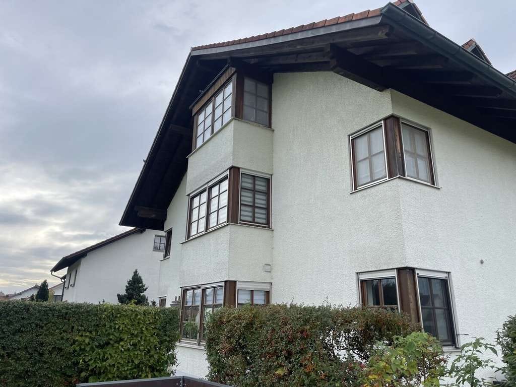 Immobilie in Mehring - Schön geschnittene 3-Zi ETW, 1. OG m. Balkon, Gartennutzung u. TG Stellplatz,  frei ab Mai/Juni 2026 - Bild 0