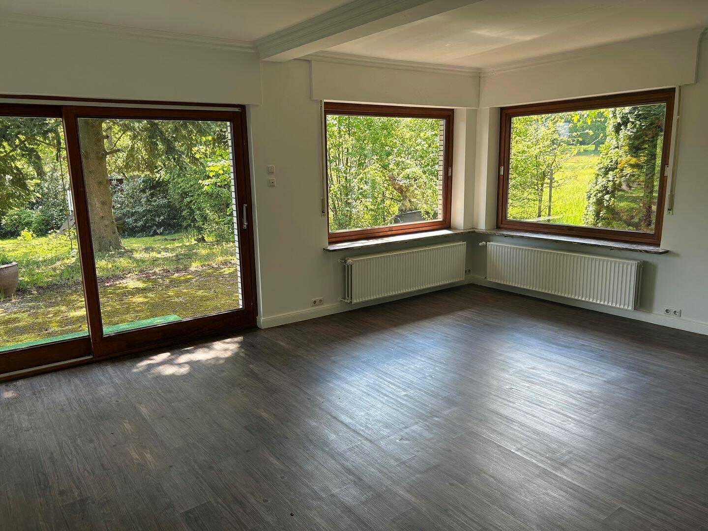 Immobilie in Asendorf - Exklusives Einfamilienhaus mit Remise, großem Waldgrundstück und vielfältigen Nutzungsmöglichkeiten - Bild 2