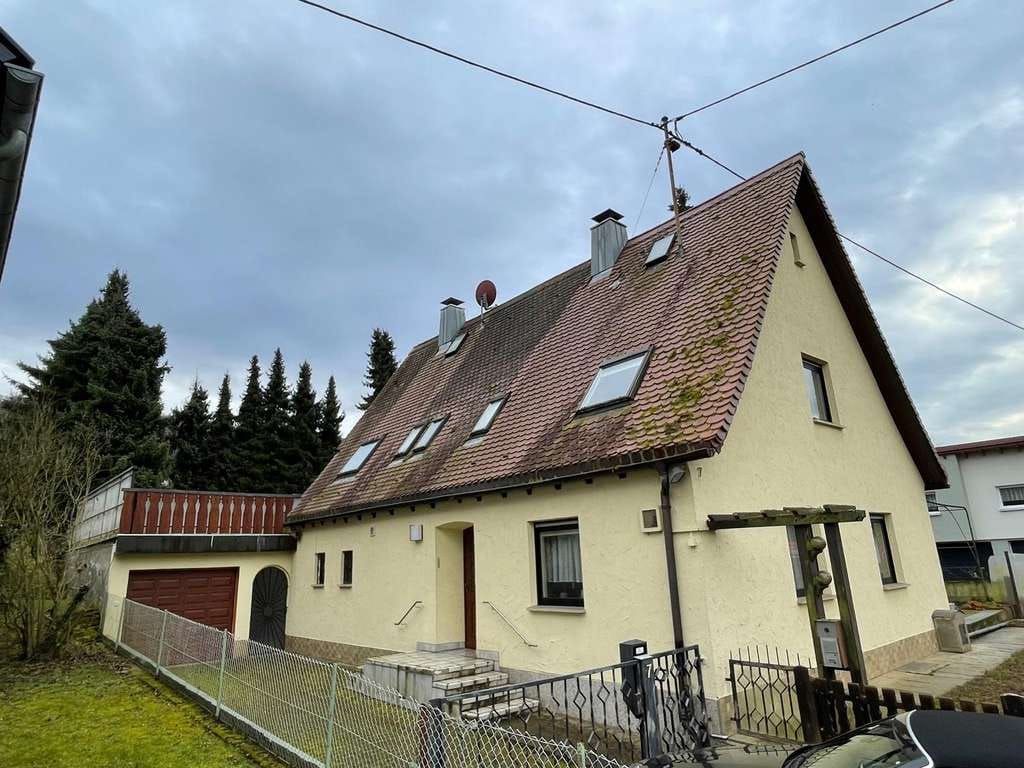Immobilie in Neckargerach - 1-2-Familienhaus auf traumhaftem Grundstück mit romantischem Schopf - Bild 0