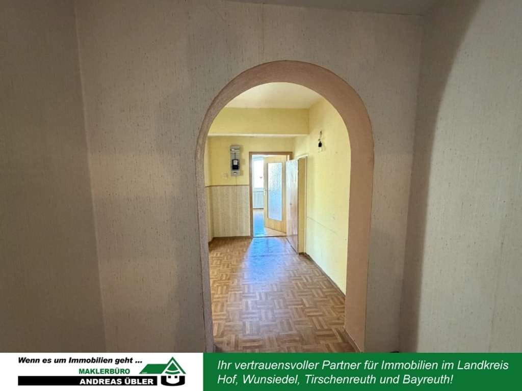 Immobilie in Wunsiedel - Einfamilienhaus in Ortsrandlage mit 2 Balkonen - Bild 4