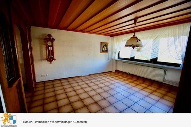 Immobilie in Neutraubling - Generationshaus mit Zukunft – Haus mit zwei Wohnungen und Doppelgarage   - Bild 4