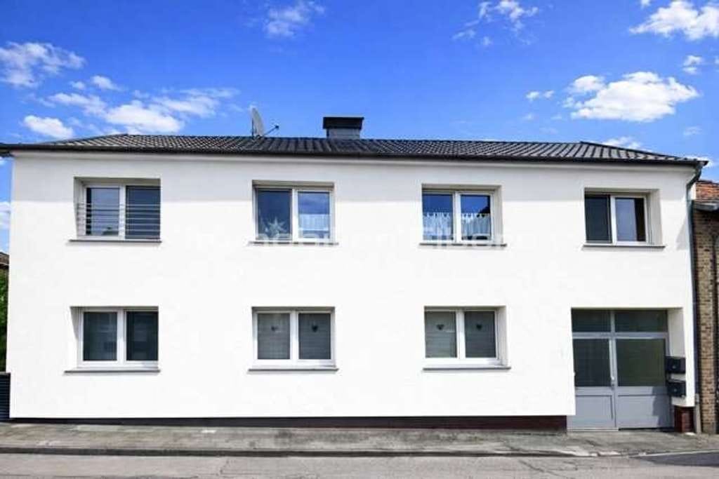 Immobilie in Geilenkirchen - BIETERVERFAHREN!!! Charmantes Hofanwesen mit zwei Wohnungen, Nebengebäuden und großem Grundstück - Bild 3