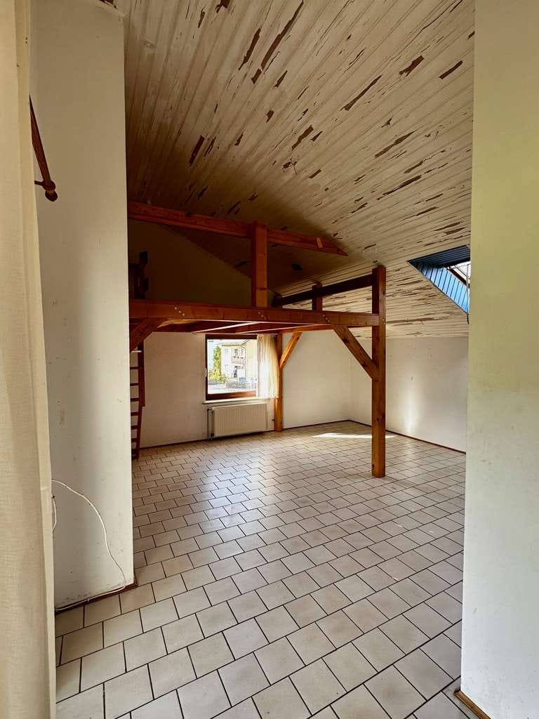 Immobilie in Bad Abbach - Renovierungsbedürftiges Einfamilienhaus mit viel Potential - Bild 2