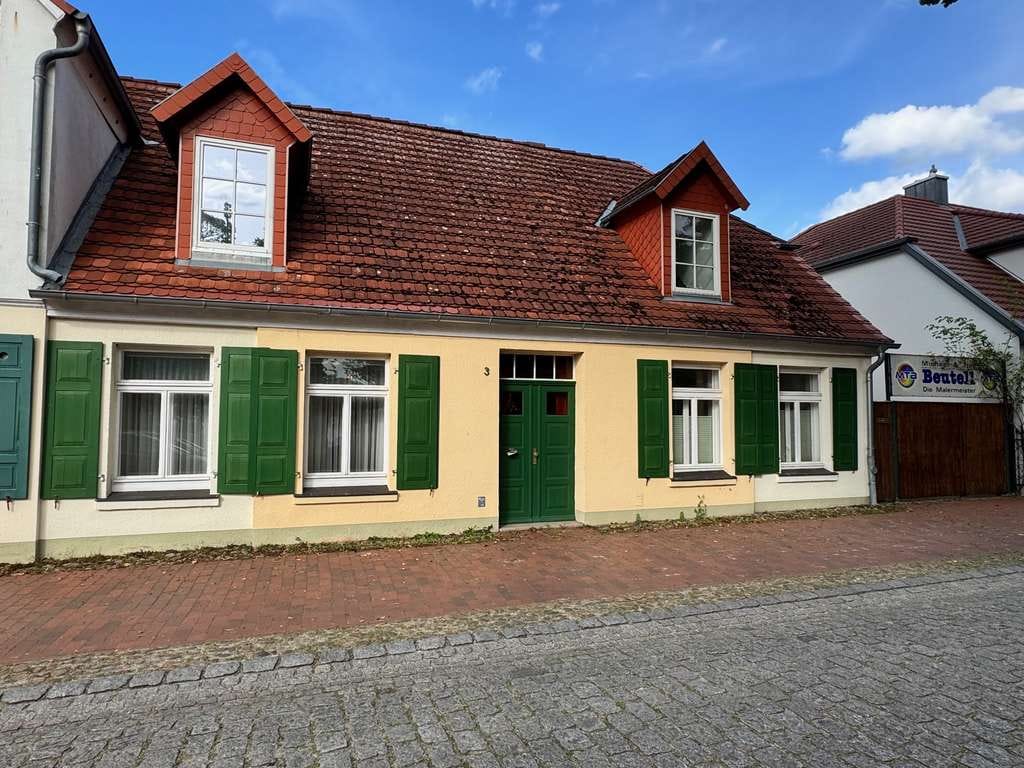 Immobilie in Ludwigslust - Denkmalgeschütztes Einfamilienhaus - historische Flair im  Herzen von Ludwigslust - Bild 2