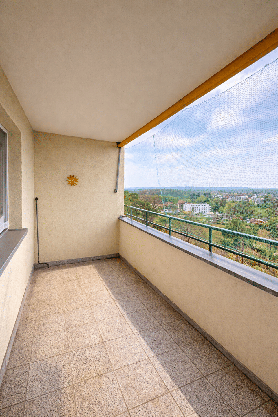 Immobilie in Spardorf - Großzügige 4-Zimmer-Wohnung mit Garagenstellplatz - Bild 2