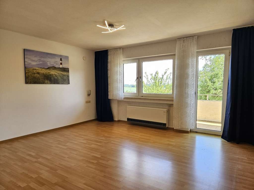 Immobilie in Böhmenkirch - "Großzügiges Zweifamilienhaus mit herrlicher Aussicht und großem Grundstück" - Bild 4