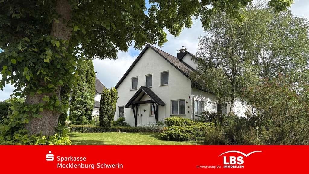Immobilie in Stralendorf - Großzügiges Haus mit Einliegerbereich - Bild 0