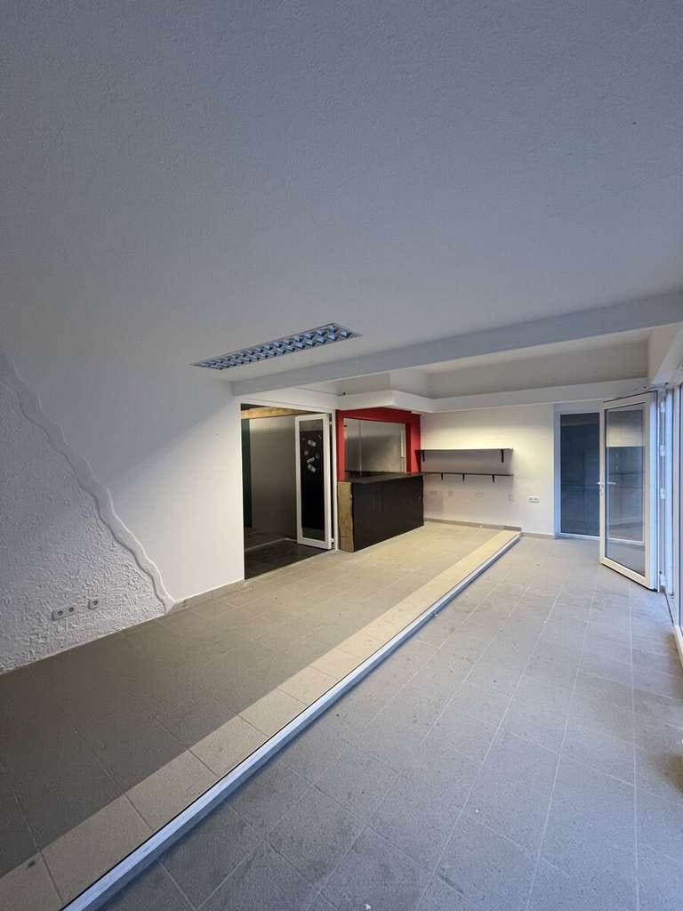 Immobilie in Alfeld (Leine) - Teilmodernisiertes Wohn- und Geschäftshaus im Herzen der Altstadt - Bild 2