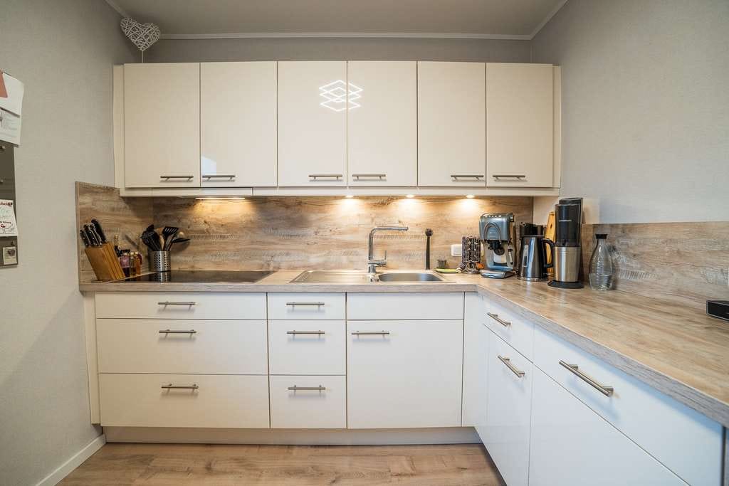 Immobilie in Bad Bodenteich - Modernisierter Familien-Bungalow mit zwei Garagen & großem Grundstück - Bild 3