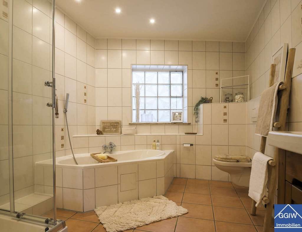 Immobilie in Albersweiler - Renoviertes Einfamilienhaus in zweiter Reihe in Albersweiler, Nähe Landau zu verkaufen - Bild 3
