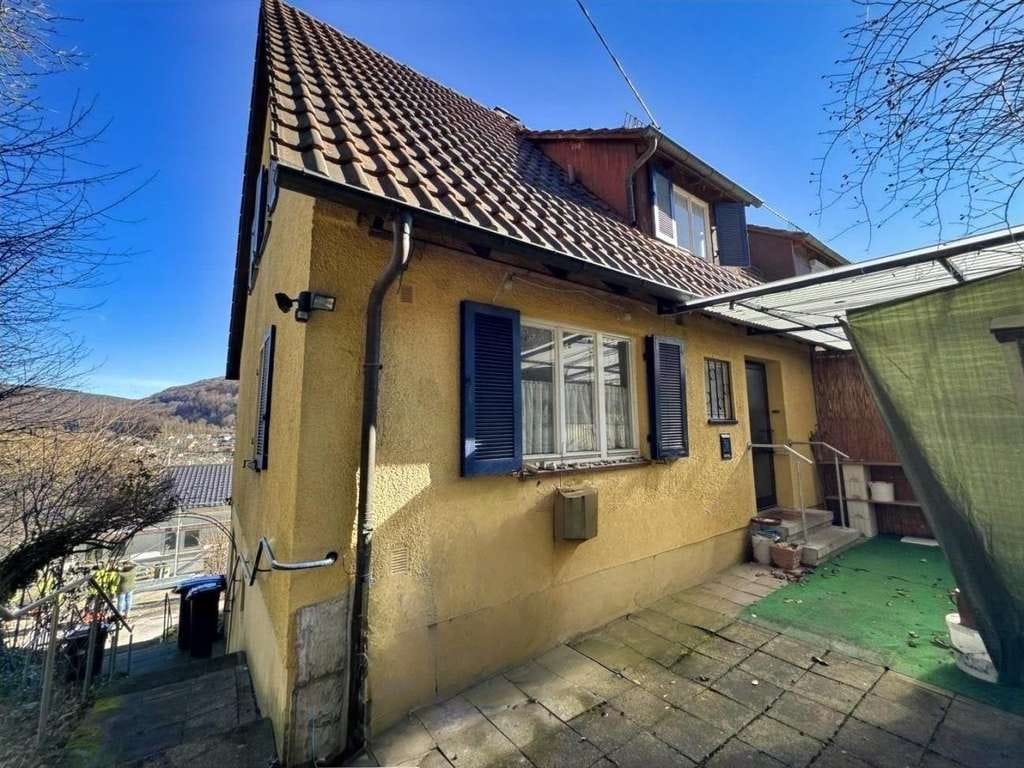 Immobilie in Lichtenstein - Sanierungs-Projekt mit viel Potential in toller Aussichtslage - Bild 1