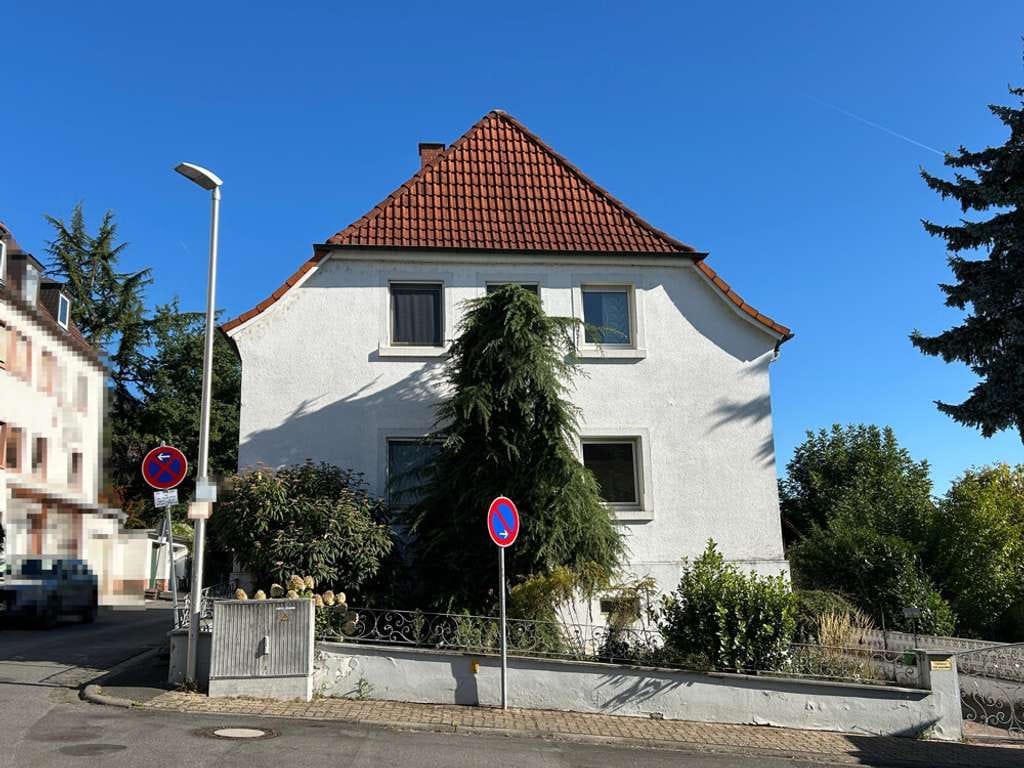 Immobilie in Obernburg am Main - Zentral wohnen, ruhig leben ... Charmantes Einfamilienhaus mit Garten! - Bild 0