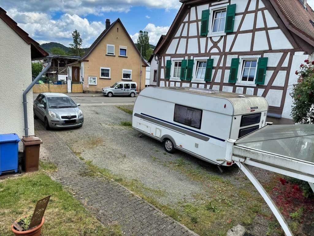 Immobilie in Dahn - Geräumiges Ein-Zweifamilienhaus im Herzen von Dahn - Bild 2